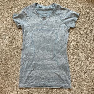 Lululemon swift tee blue speckled size 6